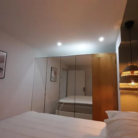 Cosy A Biarritz, Proche Des Halles Et Plages, Ideal Pour 2 Avec Wifi Inclus - Fr-1-239-853 Apartment *