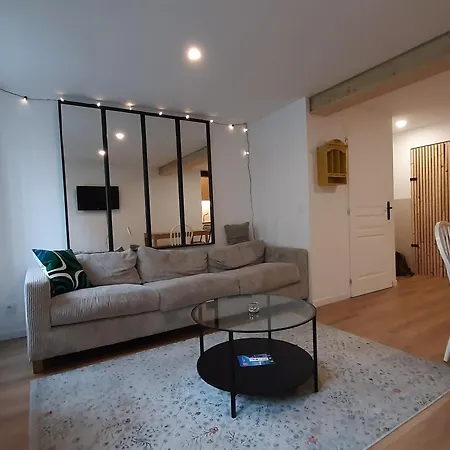 Cosy A Biarritz, Proche Des Halles Et Plages, Ideal Pour 2 Avec Wifi Inclus - Fr-1-239-853